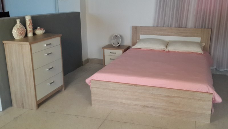 Lisbon bed suite